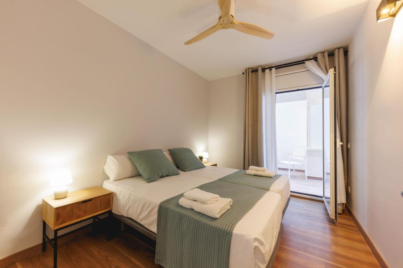 Bravissimo Figuerola, Spacious 3-Bedroom Apartment Girona Bagian luar foto