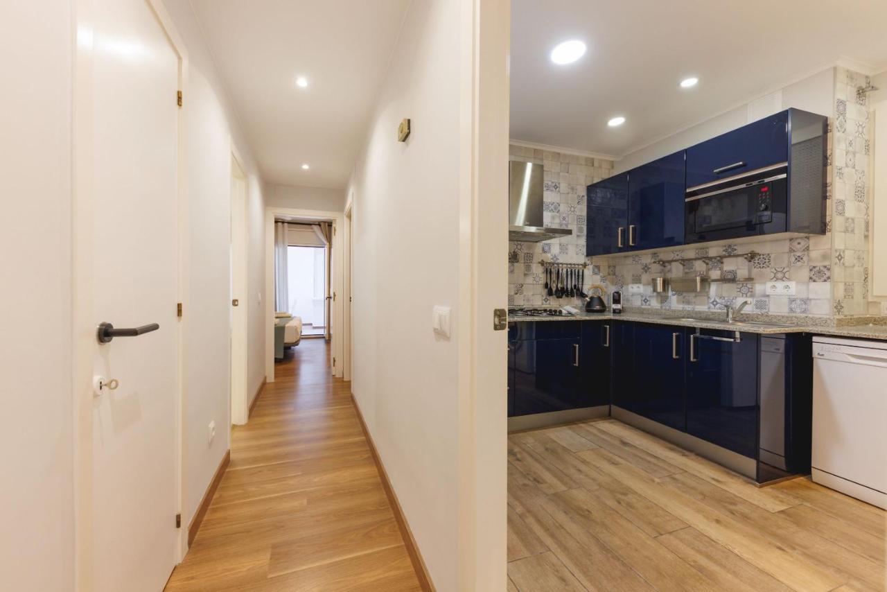 Bravissimo Figuerola, Spacious 3-Bedroom Apartment Girona Bagian luar foto