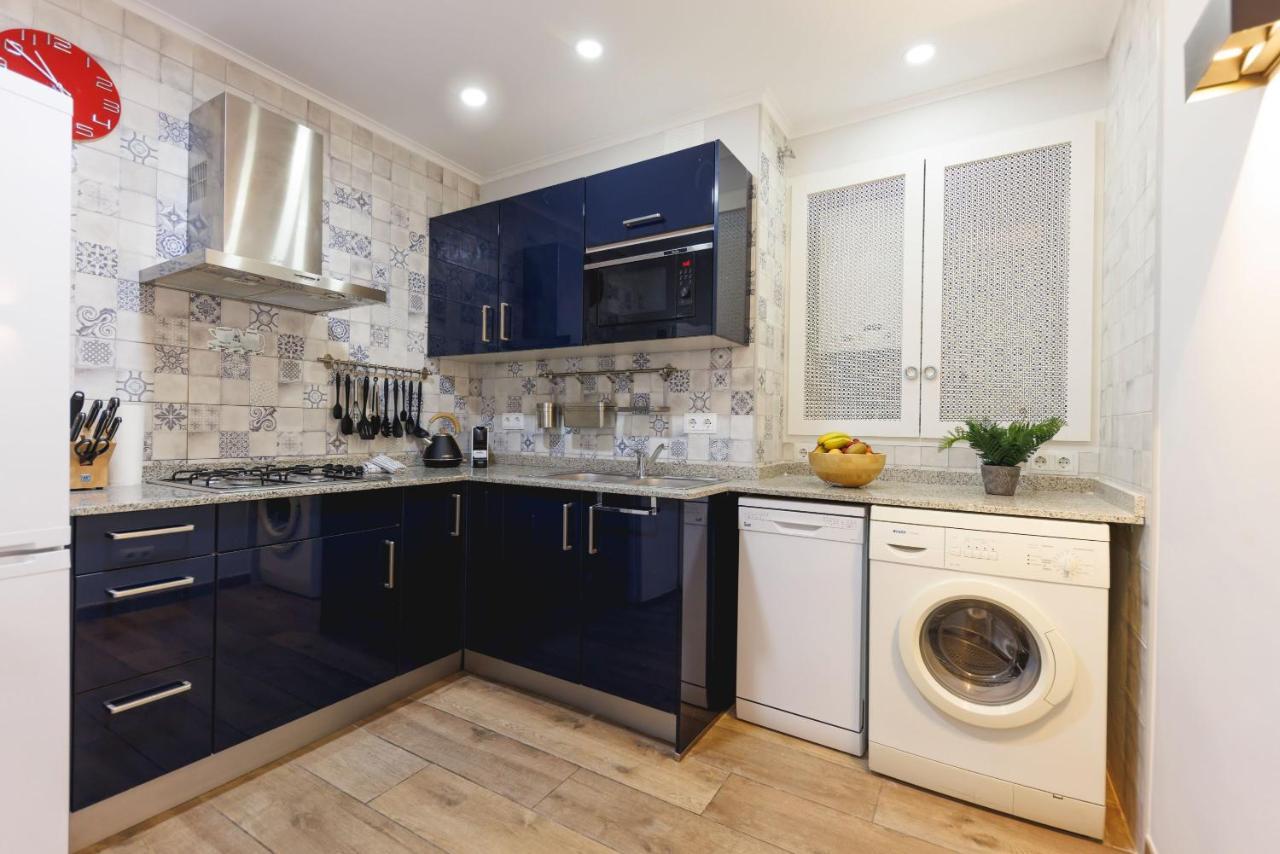 Bravissimo Figuerola, Spacious 3-Bedroom Apartment Girona Bagian luar foto